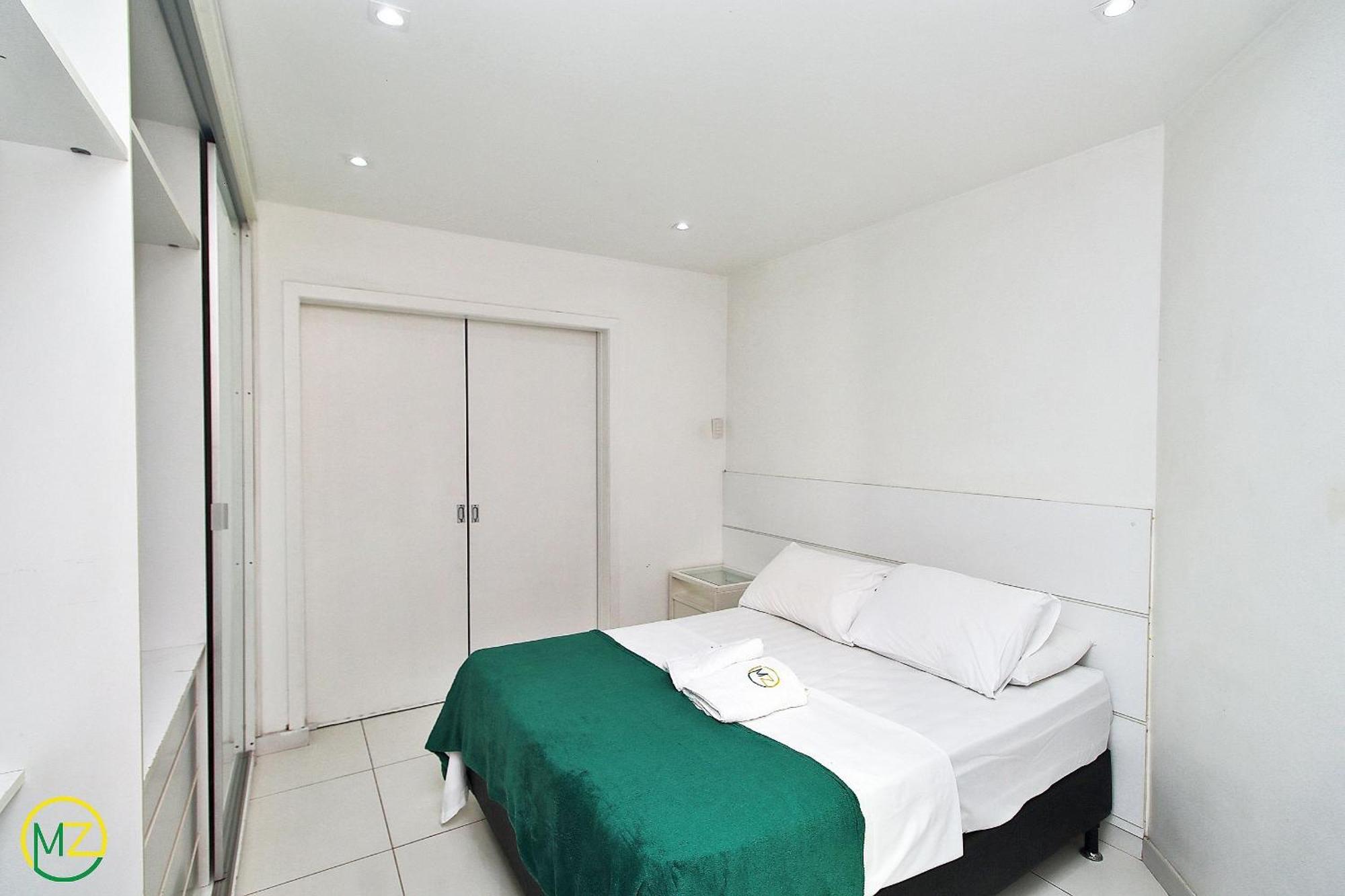 Studio Com Vista Lateral Para O Mar Em Copacabana ริโอเดจาเนโร ภายนอก รูปภาพ